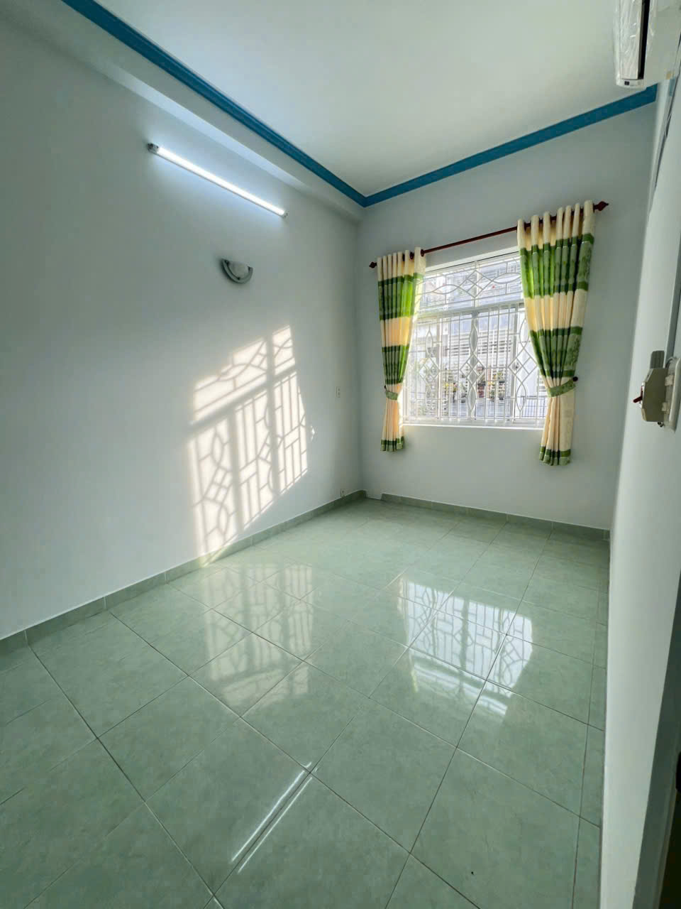 Nhà 8 triệu 4 phòng ngủ gần Chợ An Khánh - Ảnh 4